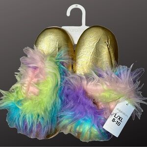 Xhiliration Fuzzy Slippers size L-XL 8-10 Brand New With Tags! Cute & Comfy!!